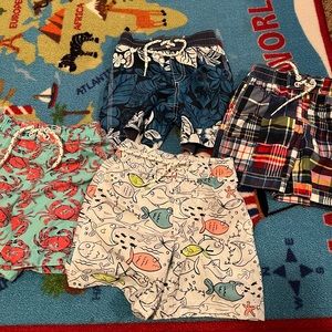 Gap swim trunks- great condition!!